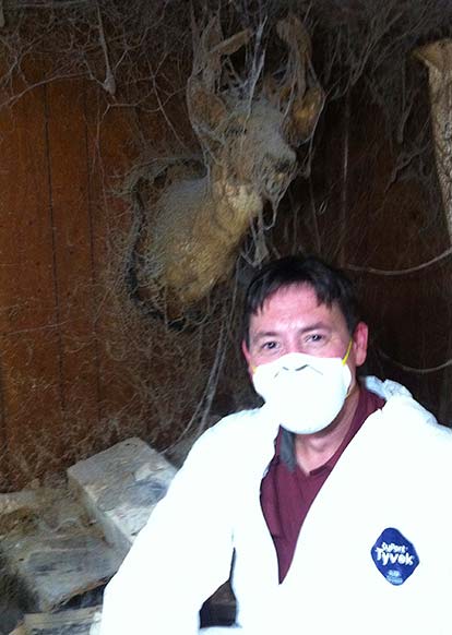 Matt Wilkins on set in St. Louis for Hoarders